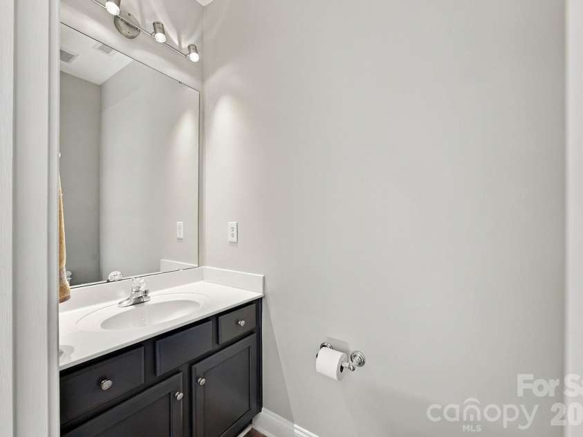 15419 Shinner Drive, Huntersville, NC 28078.  MLS# CAR4435037, YatesRealty ID 57028. 