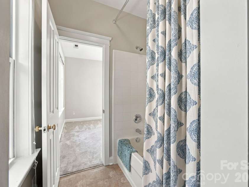15419 Shinner Drive, Huntersville, NC 28078.  MLS# CAR4435037, YatesRealty ID 57028. 