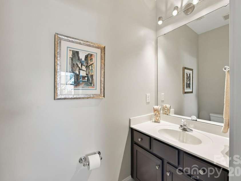 15419 Shinner Drive, Huntersville, NC 28078.  MLS# CAR4435037, YatesRealty ID 57028. 