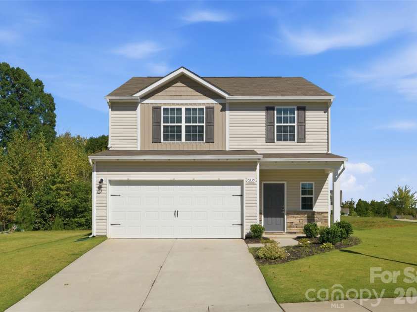 5335 Upton Place, Charlotte, NC 28215.  MLS# CAR4434223, YatesRealty ID 57034. 