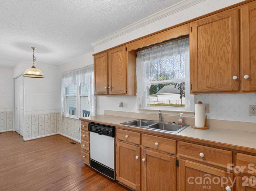 2035 Cardinal Hill Drive, Rock Hill, SC 29732.  MLS# CAR4434799, YatesRealty ID 57037. 