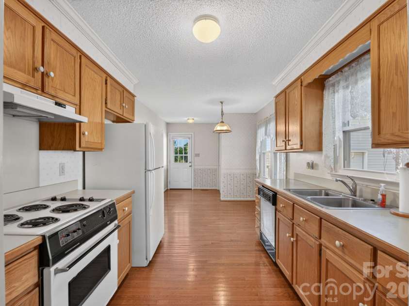 2035 Cardinal Hill Drive, Rock Hill, SC 29732.  MLS# CAR4434799, YatesRealty ID 57037. 