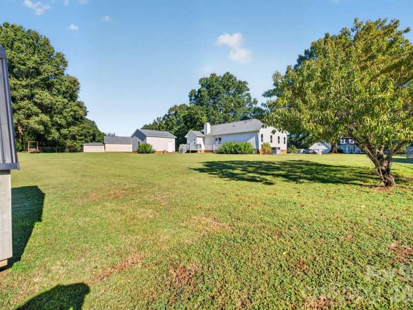 2035 Cardinal Hill Drive, Rock Hill, SC 29732.  MLS# CAR4434799, YatesRealty ID 57037. 