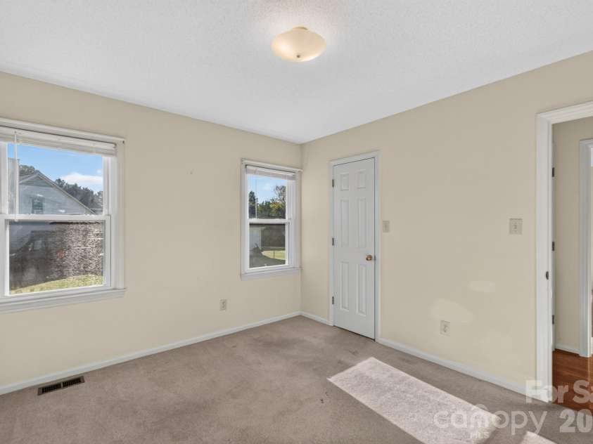 2035 Cardinal Hill Drive, Rock Hill, SC 29732.  MLS# CAR4434799, YatesRealty ID 57037. Bedroom 3