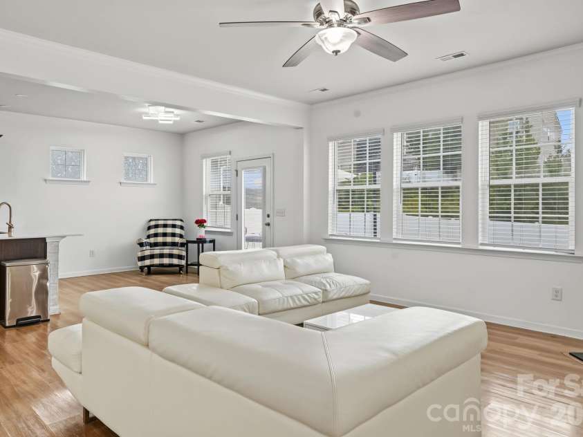 1122 Loggerhead Drive, Lancaster, SC 29720.  MLS# CAR4435238, YatesRealty ID 57038. 