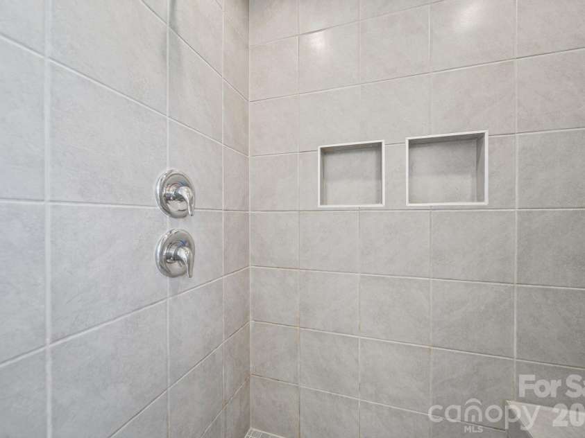 6332 Rocky Wagon Lane, Concord, NC 28025.  MLS# CAR4426776, YatesRealty ID 57039. En-Suite Shower