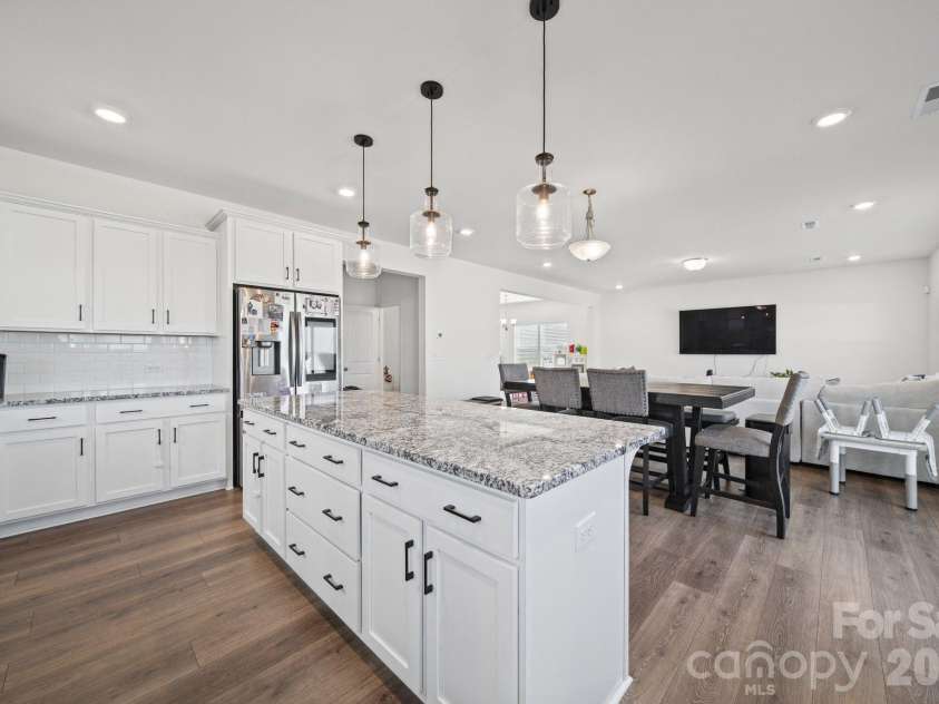 6332 Rocky Wagon Lane, Concord, NC 28025.  MLS# CAR4426776, YatesRealty ID 57039. Kitchen