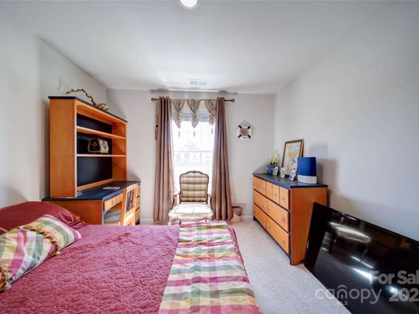 15308 Lake Ridge Road, Charlotte, NC 28278.  MLS# CAR4234379, YatesRealty ID 5704. Bedroom 3