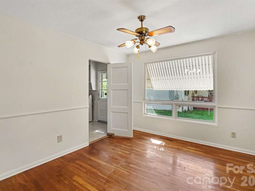 708 Montford Drive, Charlotte, NC 28209.  MLS# CAR4433725, YatesRealty ID 57040. Dining Room
