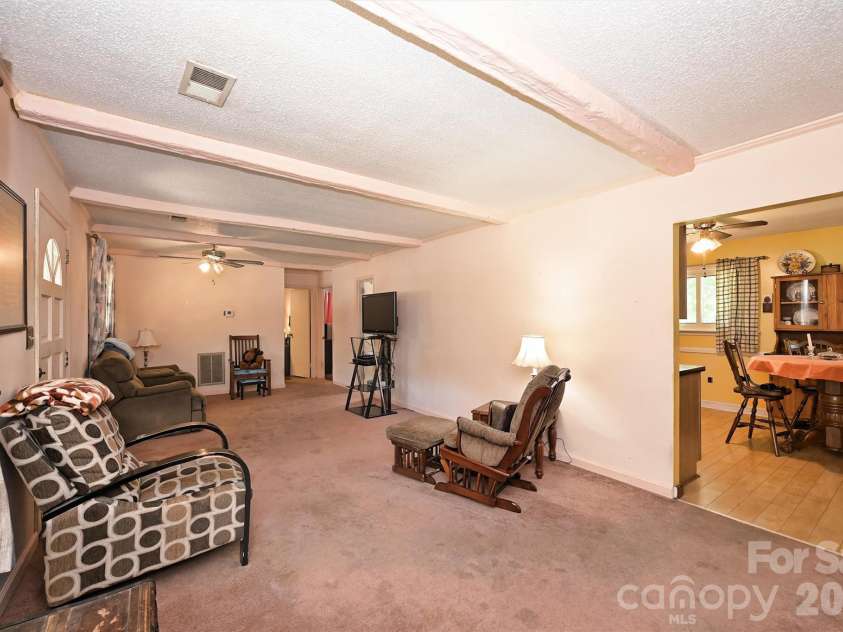 808 Davenport Street, Charlotte, NC 28208.  MLS# CAR4430283, YatesRealty ID 57042. 