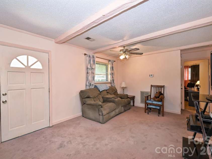 808 Davenport Street, Charlotte, NC 28208.  MLS# CAR4430283, YatesRealty ID 57042. 