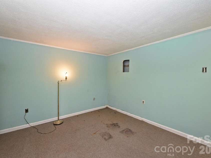 808 Davenport Street, Charlotte, NC 28208.  MLS# CAR4430283, YatesRealty ID 57042. 