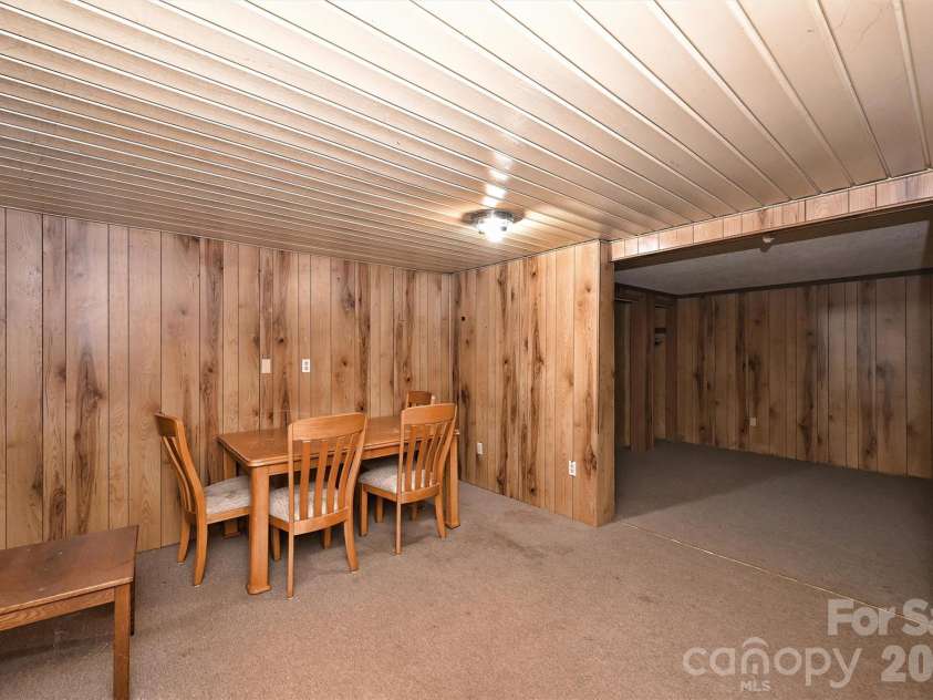 808 Davenport Street, Charlotte, NC 28208.  MLS# CAR4430283, YatesRealty ID 57042. 