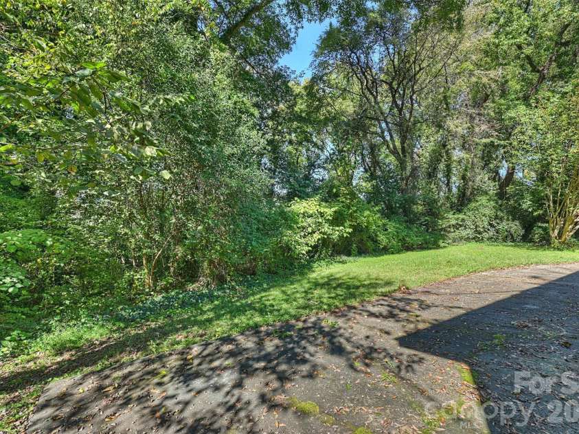 808 Davenport Street, Charlotte, NC 28208.  MLS# CAR4430283, YatesRealty ID 57042. 