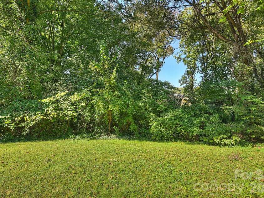 808 Davenport Street, Charlotte, NC 28208.  MLS# CAR4430283, YatesRealty ID 57042. 