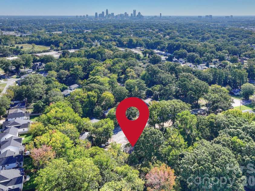 808 Davenport Street, Charlotte, NC 28208.  MLS# CAR4430283, YatesRealty ID 57042. 