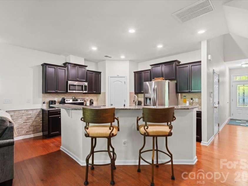 3246 Yarmouth Lane, Gastonia, NC 28056.  MLS# CAR4435301, YatesRealty ID 57044. 
