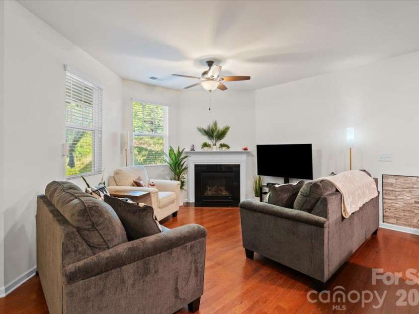 3246 Yarmouth Lane, Gastonia, NC 28056.  MLS# CAR4435301, YatesRealty ID 57044. 