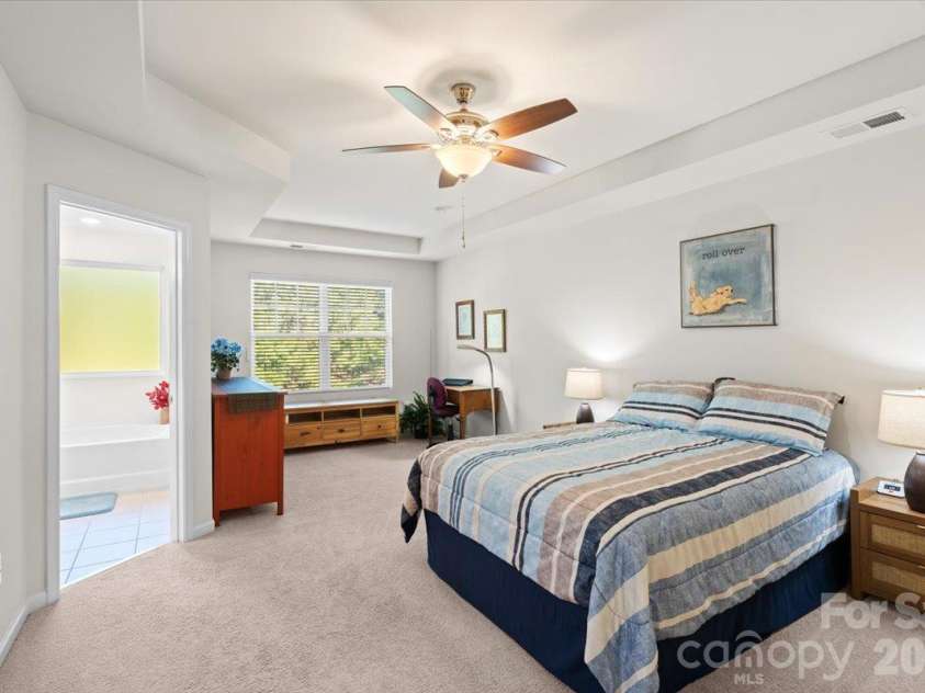 3246 Yarmouth Lane, Gastonia, NC 28056.  MLS# CAR4435301, YatesRealty ID 57044. 