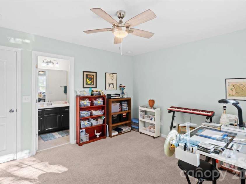 3246 Yarmouth Lane, Gastonia, NC 28056.  MLS# CAR4435301, YatesRealty ID 57044. 