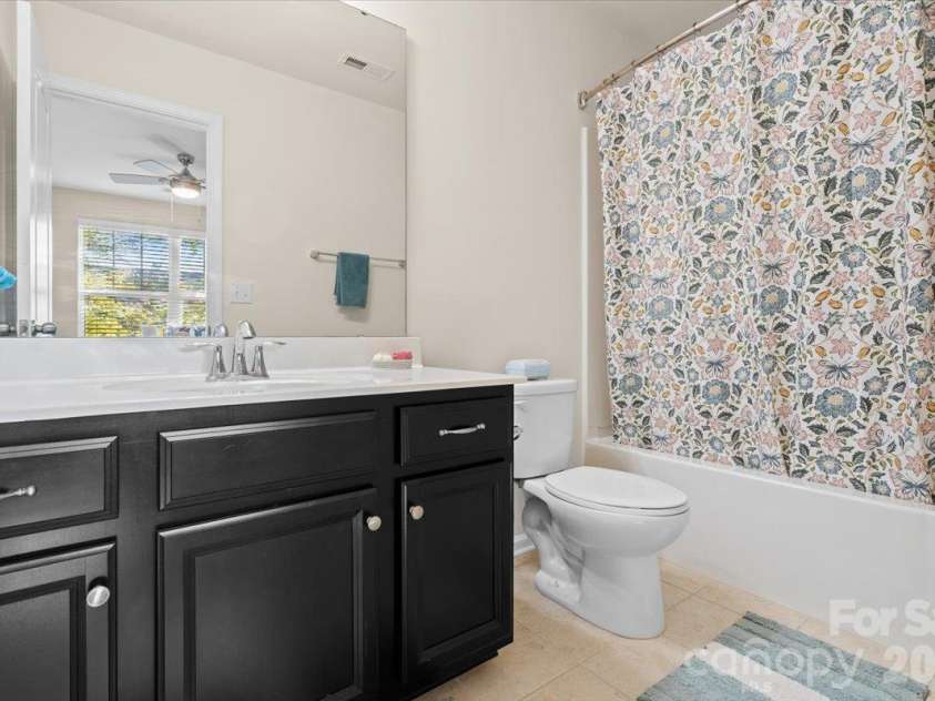 3246 Yarmouth Lane, Gastonia, NC 28056.  MLS# CAR4435301, YatesRealty ID 57044. 
