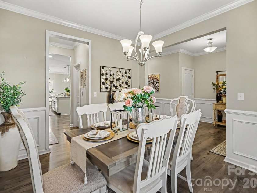 122 Divot Lane, Statesville, NC 28677.  MLS# CAR4432412, YatesRealty ID 57046. 