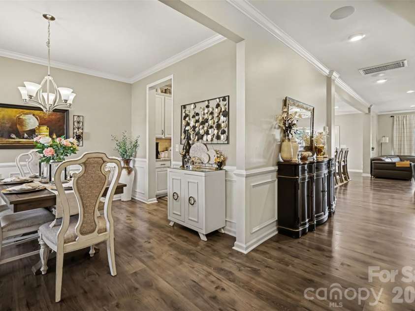 122 Divot Lane, Statesville, NC 28677.  MLS# CAR4432412, YatesRealty ID 57046. Dining room