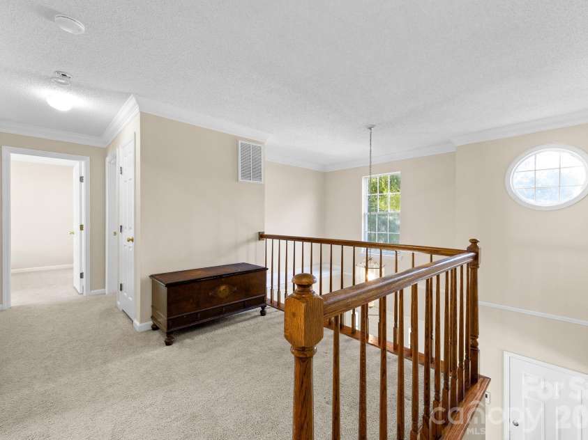 8908 Steinbeck Court, Charlotte, NC 28216.  MLS# CAR4434680, YatesRealty ID 57049. 