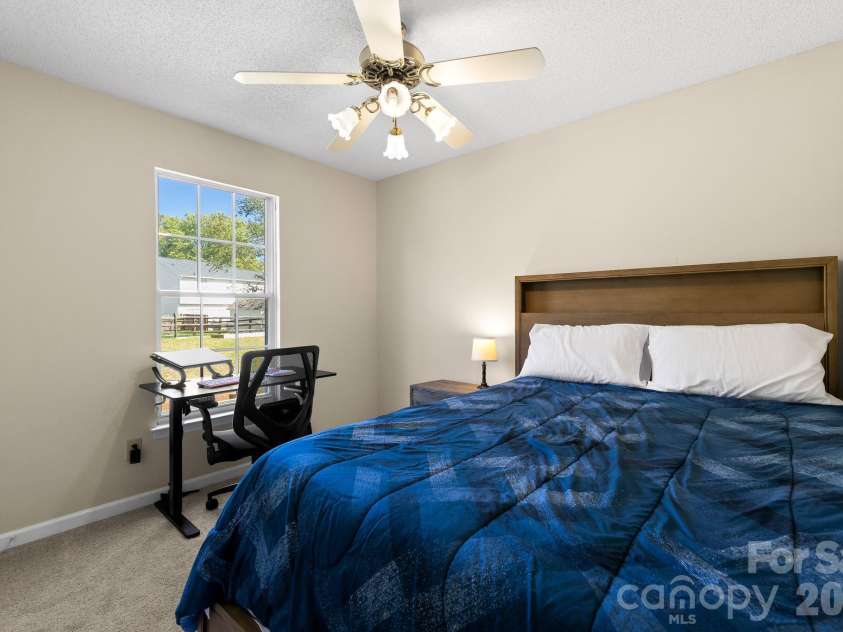 8908 Steinbeck Court, Charlotte, NC 28216.  MLS# CAR4434680, YatesRealty ID 57049. 