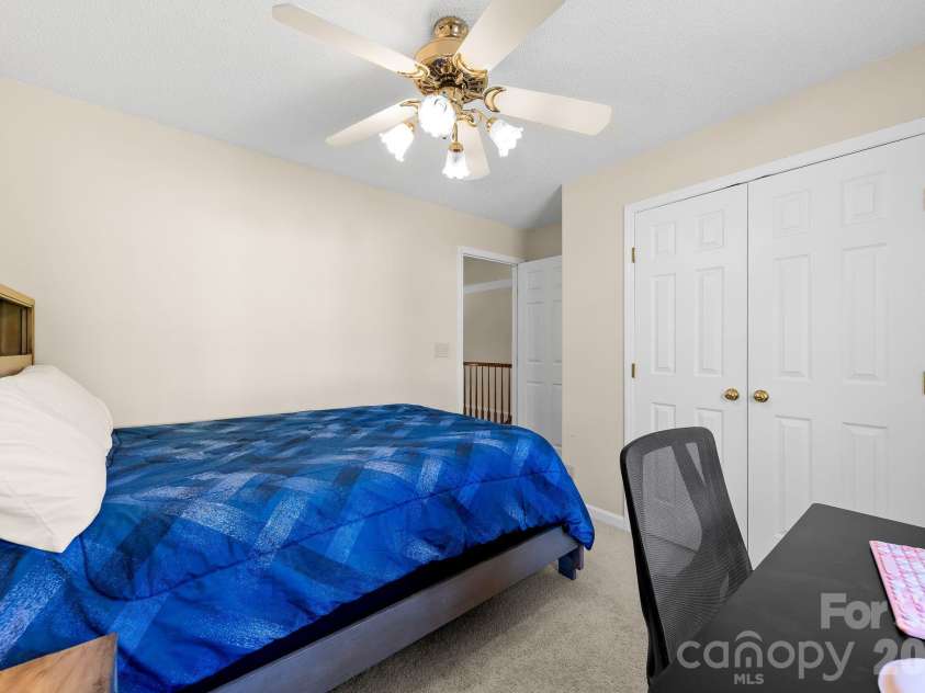 8908 Steinbeck Court, Charlotte, NC 28216.  MLS# CAR4434680, YatesRealty ID 57049. 