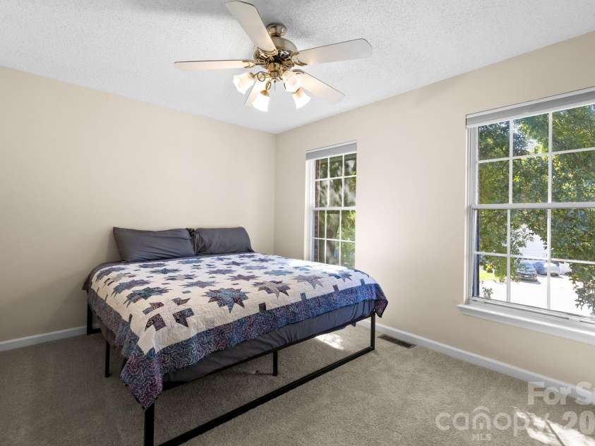 8908 Steinbeck Court, Charlotte, NC 28216.  MLS# CAR4434680, YatesRealty ID 57049. 