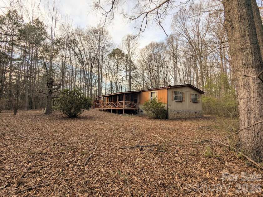 1555 Moss Creek Road, York, SC 29745.  MLS# CAR4352327, YatesRealty ID 5705. 