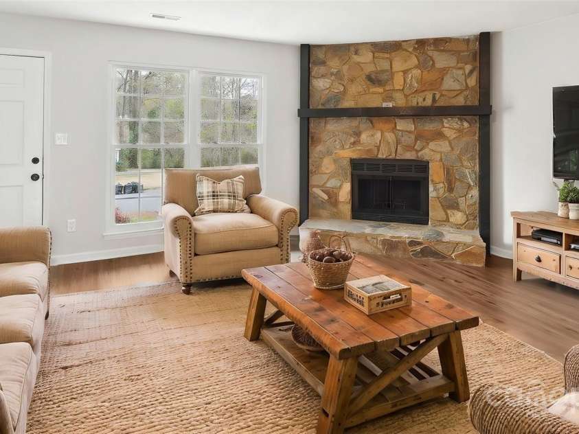 6501 Thamesmead Lane, Mint Hill, NC 28227.  MLS# CAR4240221, YatesRealty ID 5705. 