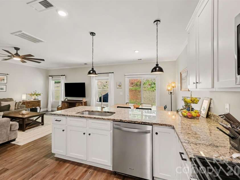 464 Maramec Street, Fort Mill, SC 29715.  MLS# CAR4435012, YatesRealty ID 57052. 
