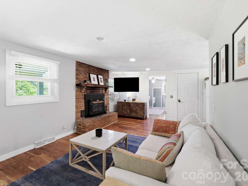 5 Mos Way, Candler, NC 28715.  MLS# CAR4434514, YatesRealty ID 57056. 