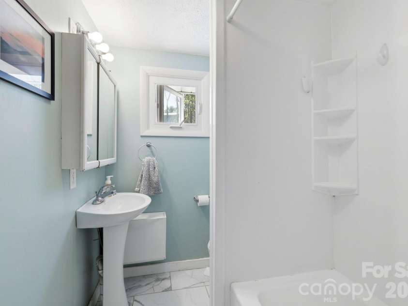 5 Mos Way, Candler, NC 28715.  MLS# CAR4434514, YatesRealty ID 57056. 