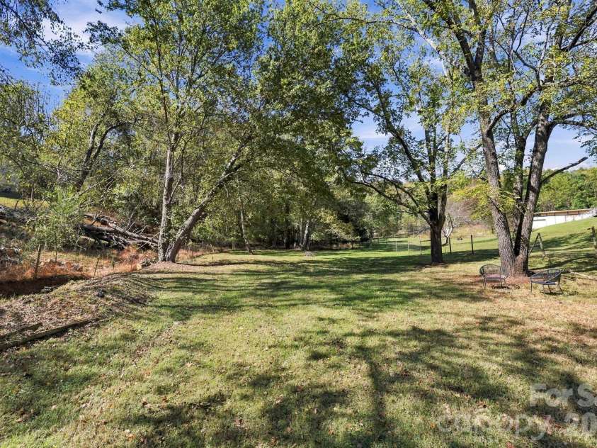 5 Mos Way, Candler, NC 28715.  MLS# CAR4434514, YatesRealty ID 57056. 
