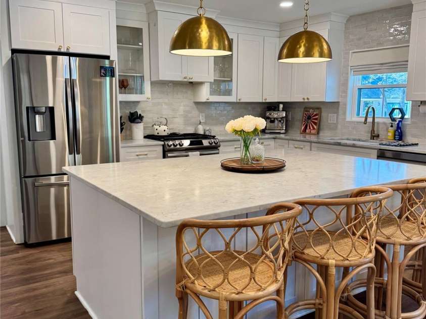 512 Manhasset Road, Charlotte, NC 28209.  MLS# CAR4434268, YatesRealty ID 57057. 