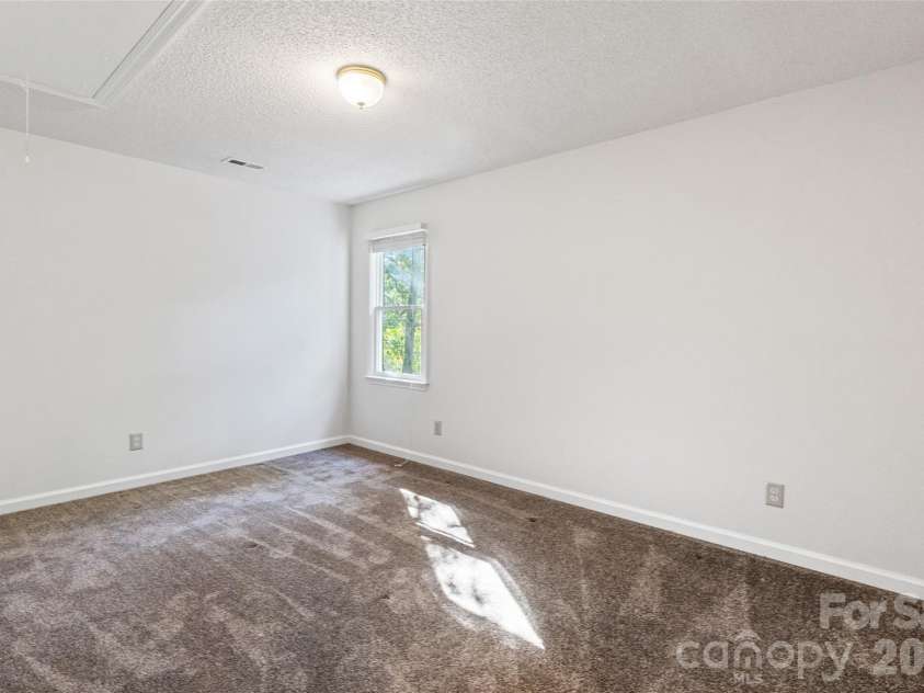 6010 River Run Drive, Marshville, NC 28103.  MLS# CAR4430533, YatesRealty ID 57058. 