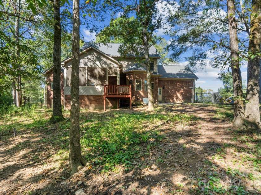 6010 River Run Drive, Marshville, NC 28103.  MLS# CAR4430533, YatesRealty ID 57058. 