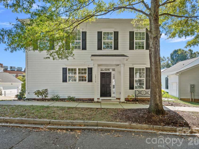 12116 Memory Lane, Huntersville, NC 28078.  MLS# CAR4435059, YatesRealty ID 57059. 