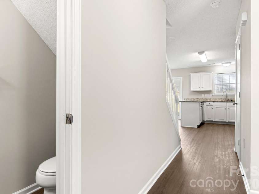 2303 Highland Park Drive, Charlotte, NC 28269.  MLS# CAR4434277, YatesRealty ID 57064. 