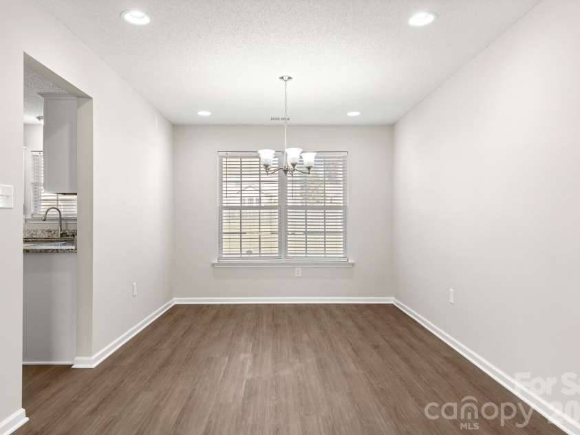 2303 Highland Park Drive, Charlotte, NC 28269.  MLS# CAR4434277, YatesRealty ID 57064. 