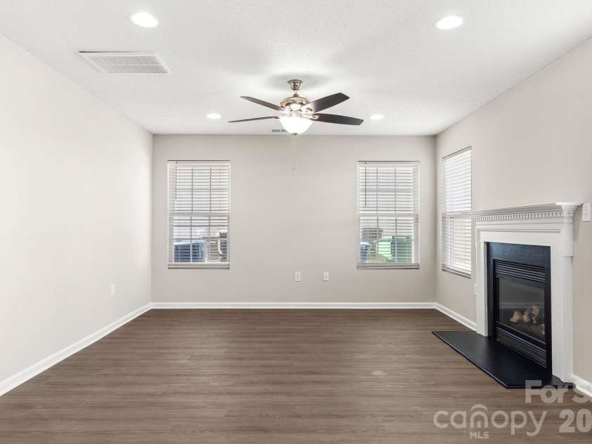 2303 Highland Park Drive, Charlotte, NC 28269.  MLS# CAR4434277, YatesRealty ID 57064. 