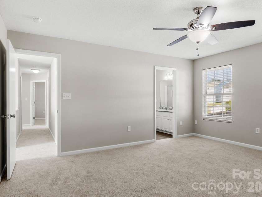 2303 Highland Park Drive, Charlotte, NC 28269.  MLS# CAR4434277, YatesRealty ID 57064. 