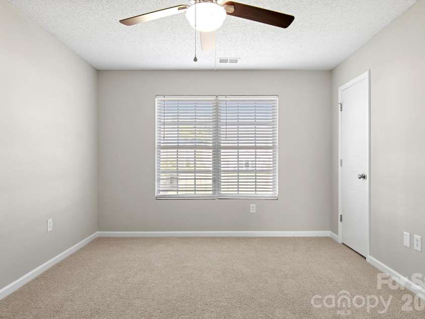 2303 Highland Park Drive, Charlotte, NC 28269.  MLS# CAR4434277, YatesRealty ID 57064. 