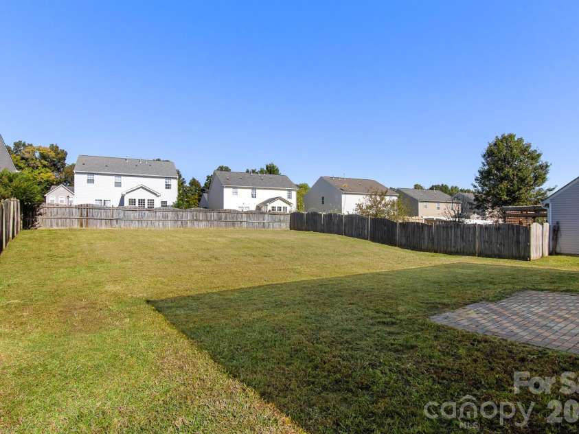 2303 Highland Park Drive, Charlotte, NC 28269.  MLS# CAR4434277, YatesRealty ID 57064. 