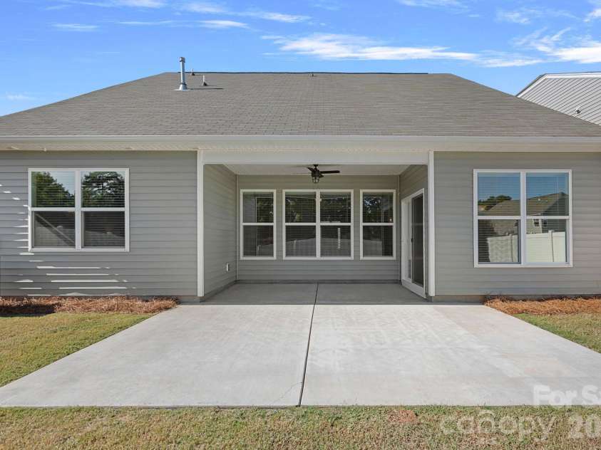 159 Suggs Mill Drive, Mooresville, NC 28115.  MLS# CAR4435023, YatesRealty ID 57067. 