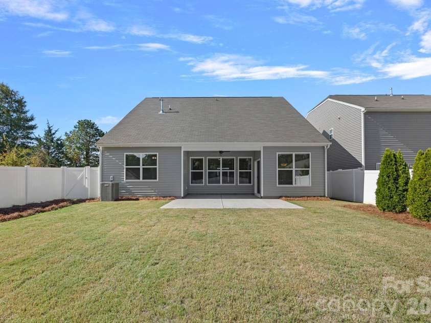 159 Suggs Mill Drive, Mooresville, NC 28115.  MLS# CAR4435023, YatesRealty ID 57067. 