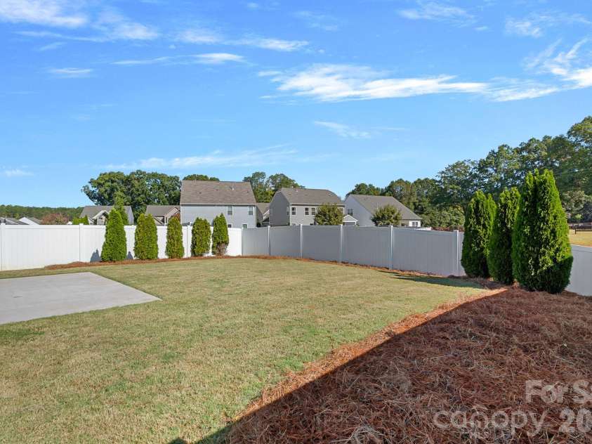 159 Suggs Mill Drive, Mooresville, NC 28115.  MLS# CAR4435023, YatesRealty ID 57067. 